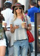 th_895921696_AshleyTisdale03032012OutWithFriendsinSantaMonica12_122_167lo.jpg